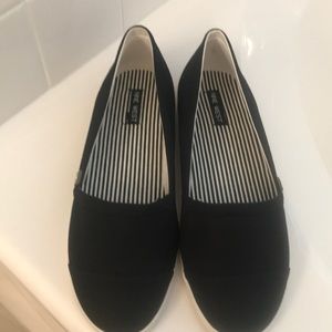 Nine West Canvas Flats- Brand New